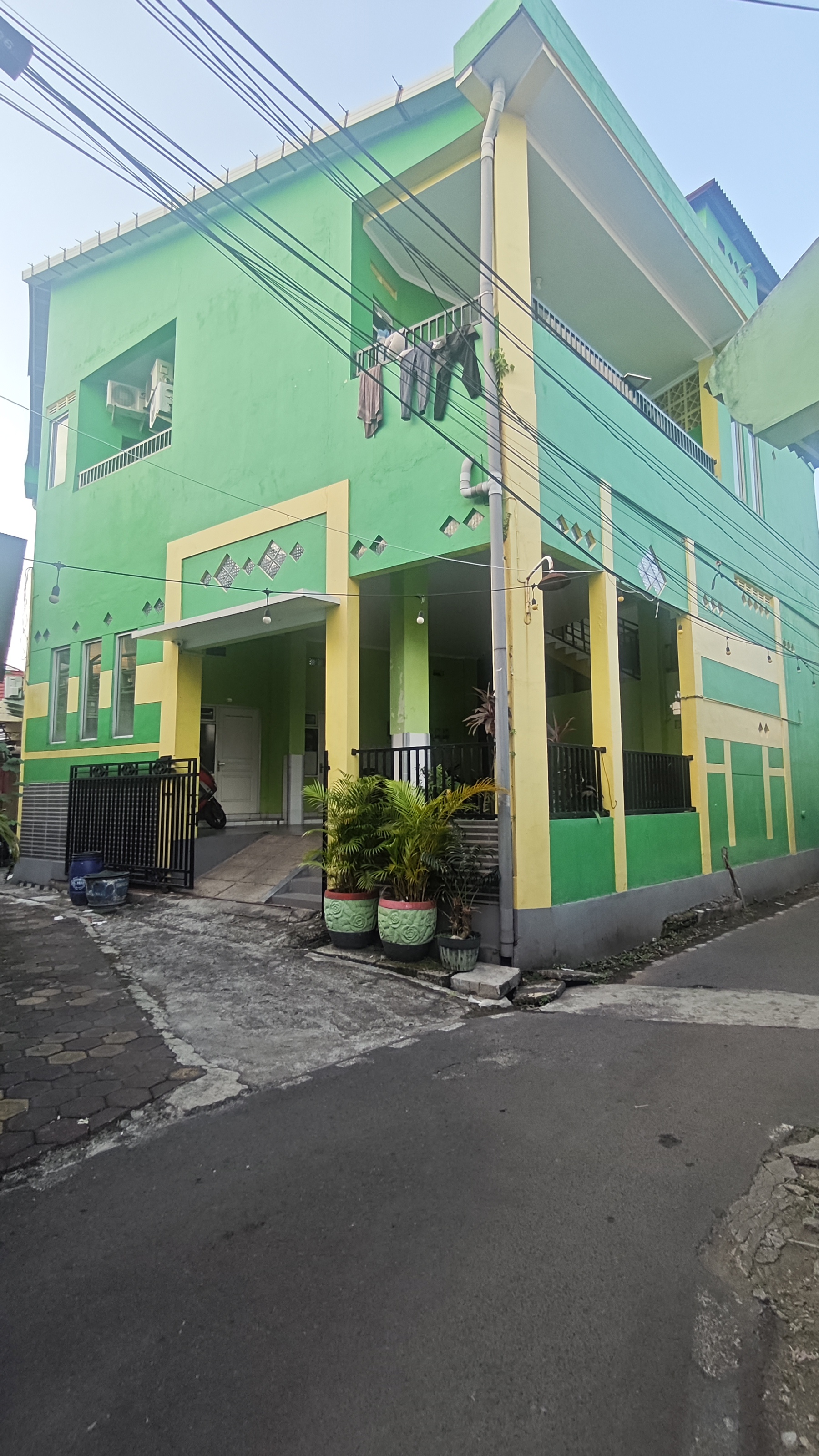 Area luar Kost Sista Putra 3